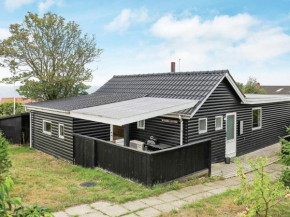 Luxurious Holiday Home in Esbjerg with Sea nearby